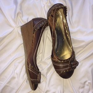 Bullboxer 2” Brown Wedges Sz 9